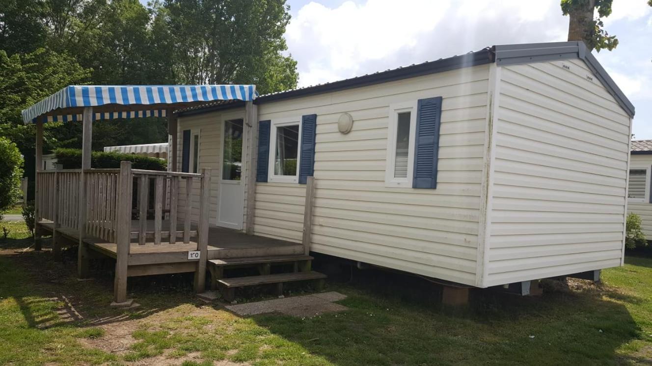 Mobile Home Sleeps 4 Monsec Exterior photo